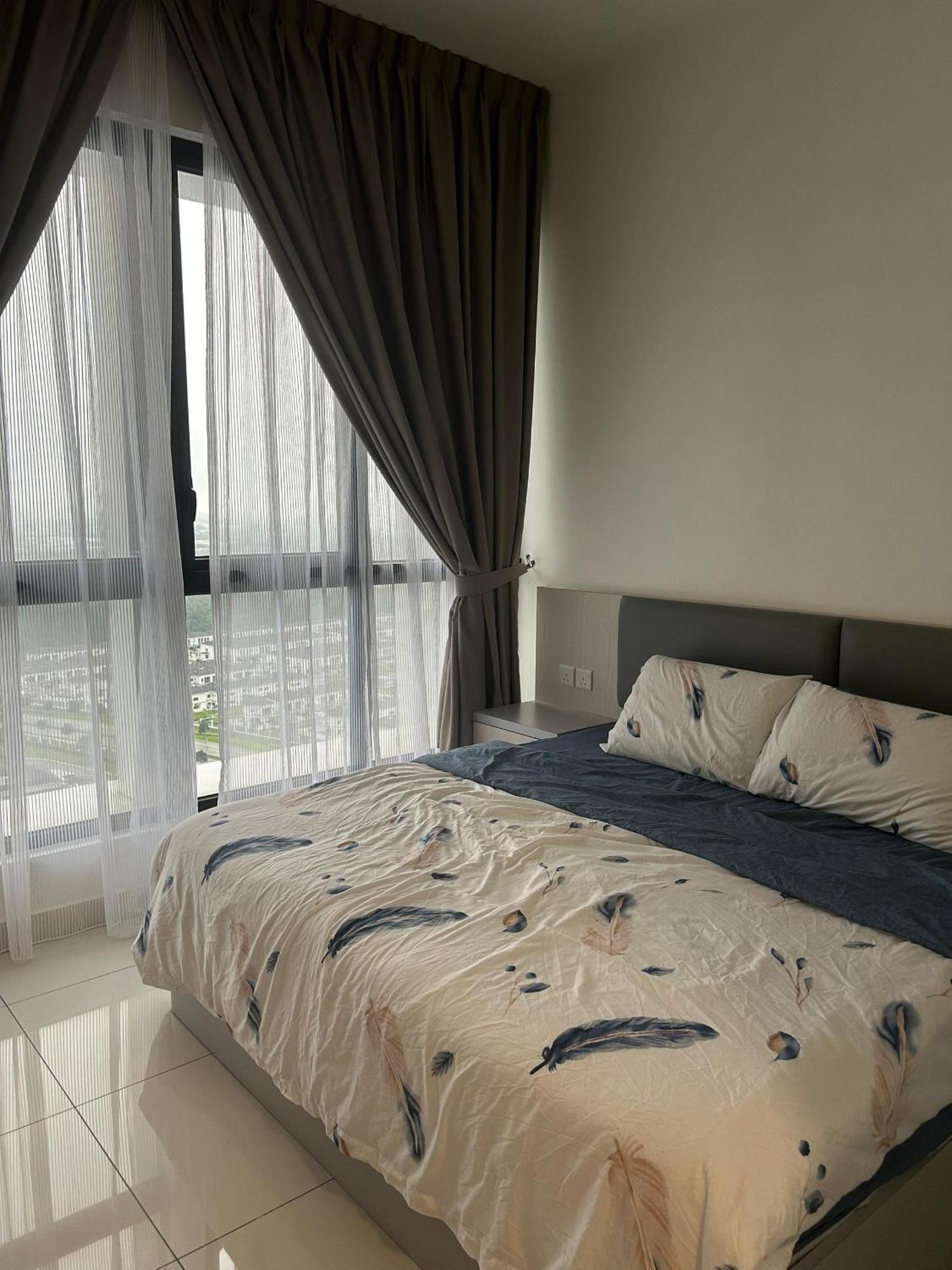 Eco Nest 3 Bedroom Duplex Apartment Nusajaya  Exteriér fotografie
